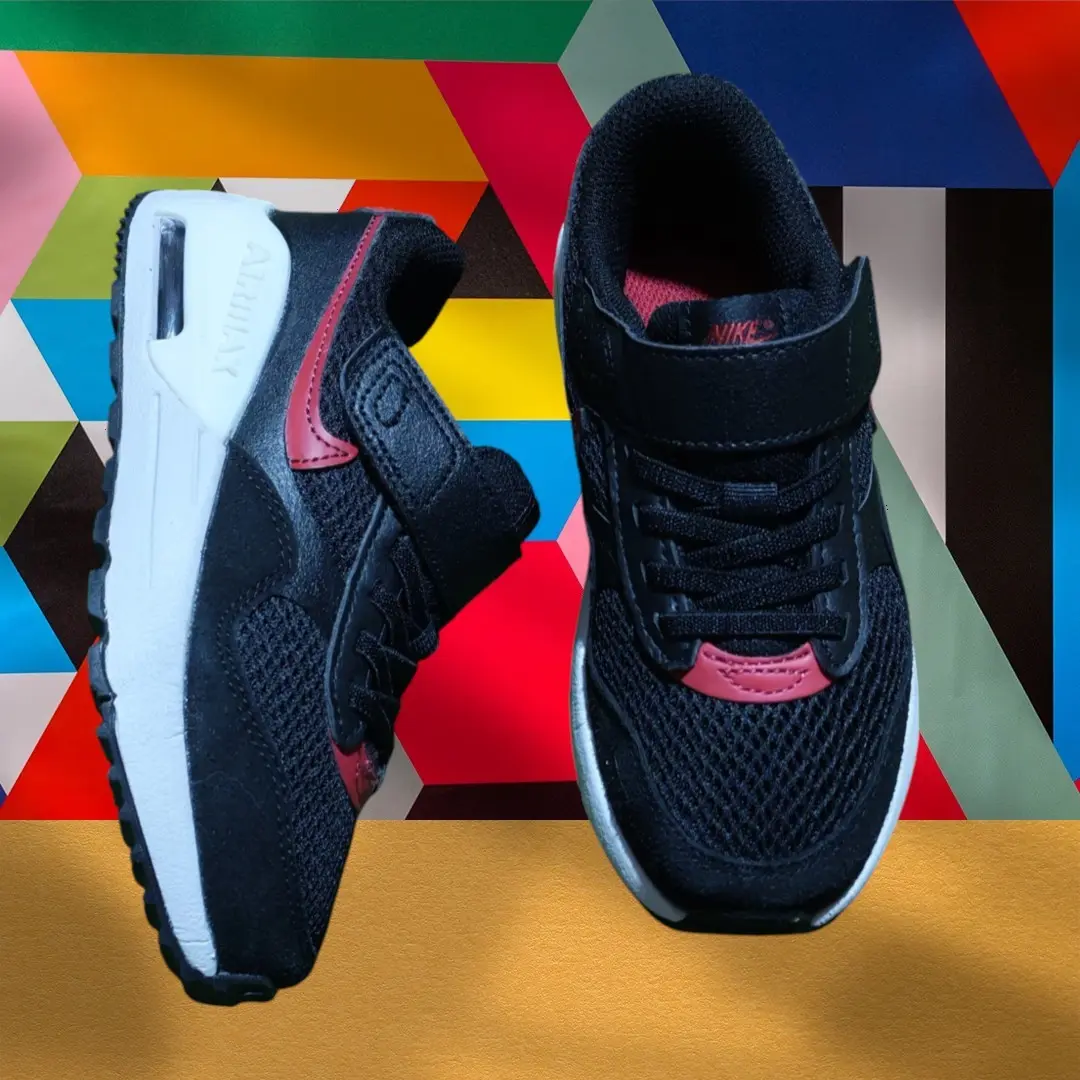 Nike aiemax  ➛𝚃𝙰𝙻𝙻𝙰:30 ➛ 𝙲𝙼 :18.5