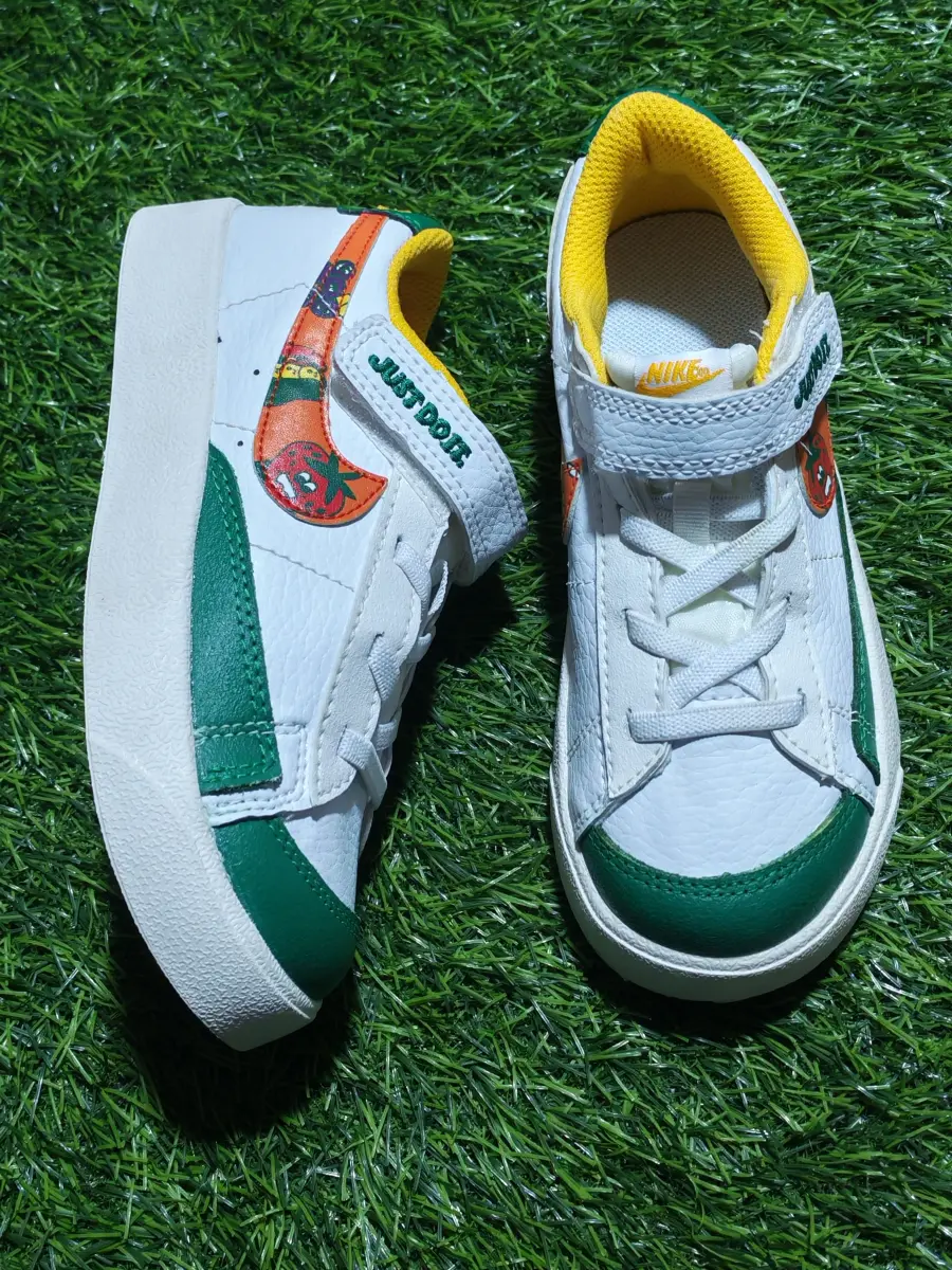 Nike  ➛Talla:30 ➛cm:18. 5